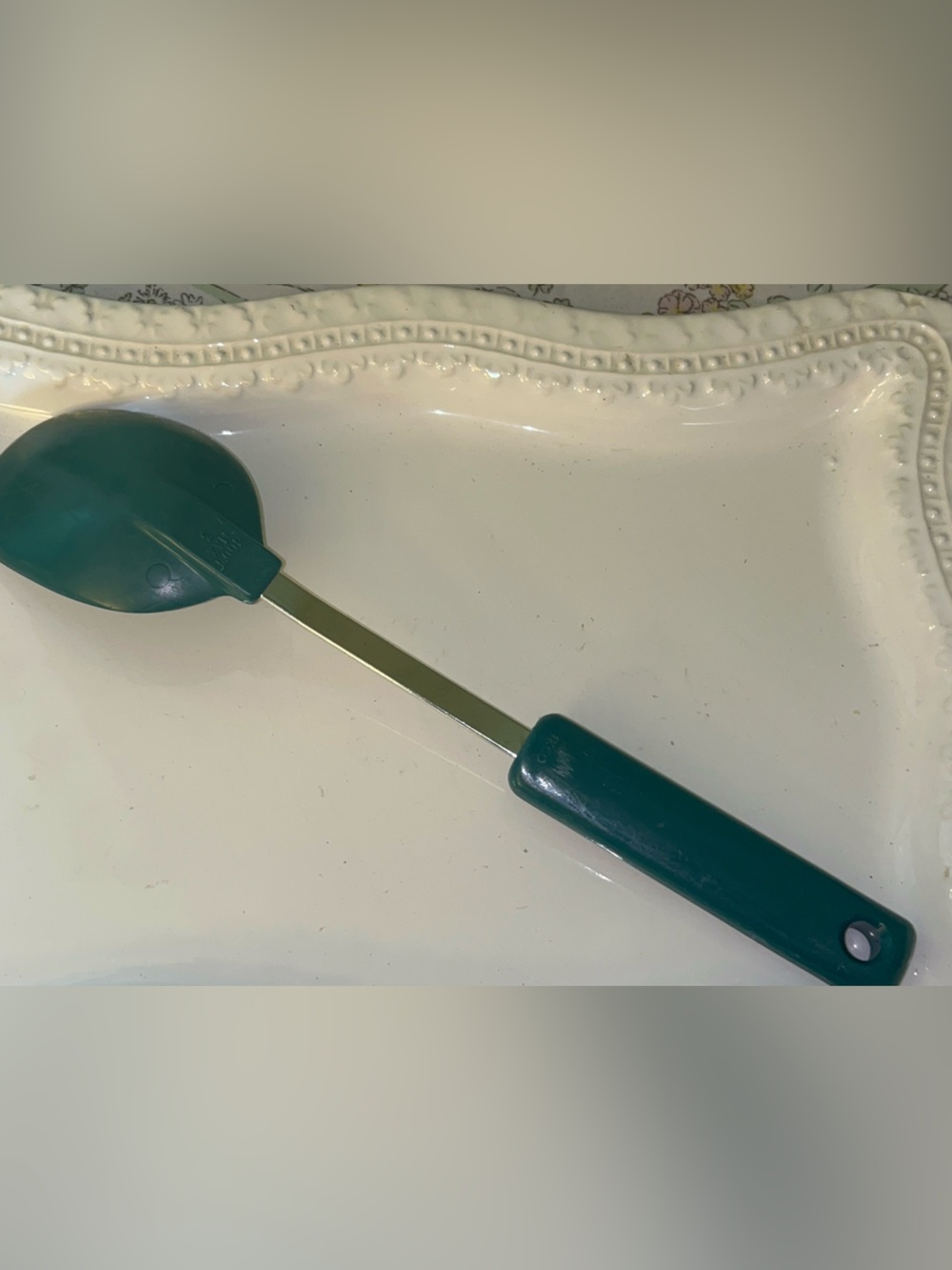 Vintage EKCO nylon solid mixing and serving spoon - Picture 4 of 9